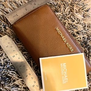 Michael Kors wallet Great Condition